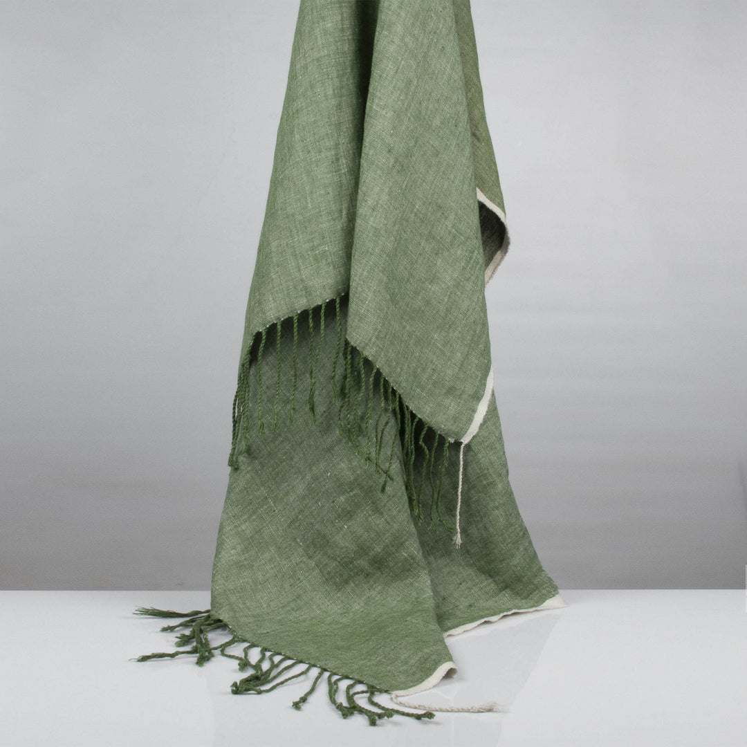 Stonewashed 250gsm plain weave 100% Linen Throw | 23065