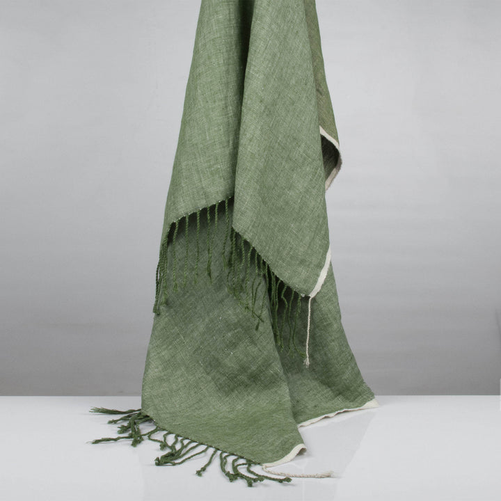 Stonewashed 250gsm plain weave 100% Linen Throw | 23065