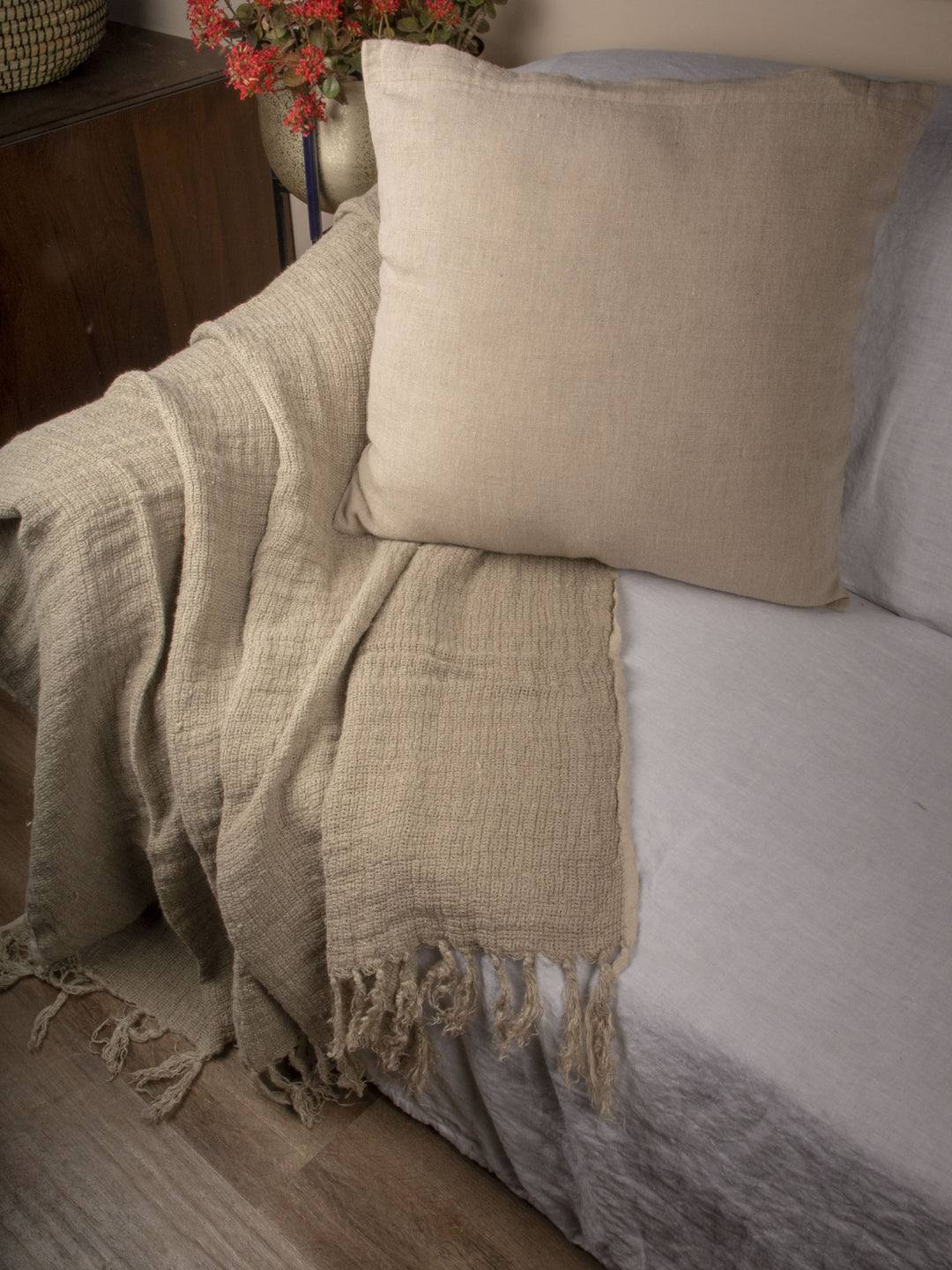 Stonewashed 380gsm Mesh weave Heavy Linen Throw | 23206
