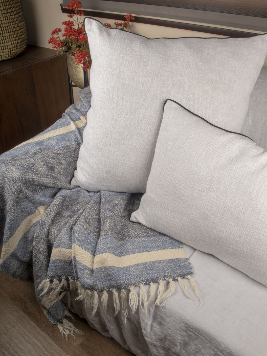 Stonewashed handloom woven Organic Cotton Throw  | 23309